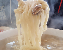 오모리생바지락 손칼국수